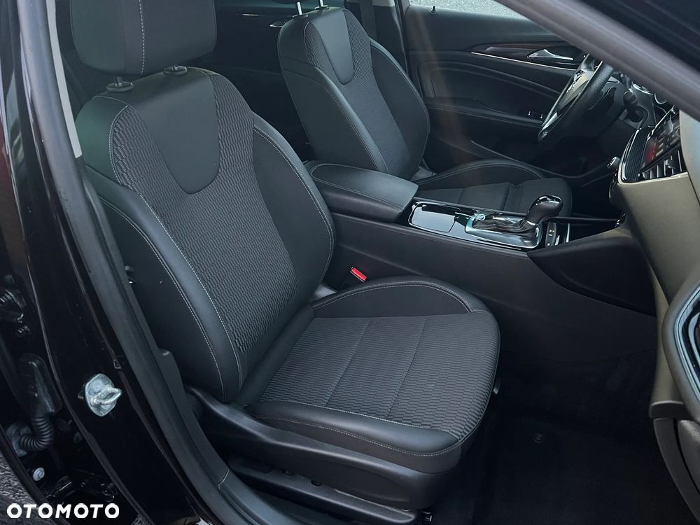 Opel Insignia 2.0 CDTI 4x4 Innovation S&S - 19