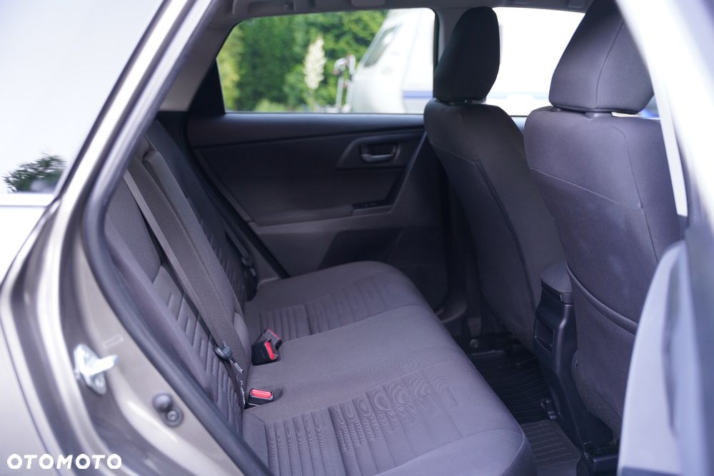 Toyota Auris - 14