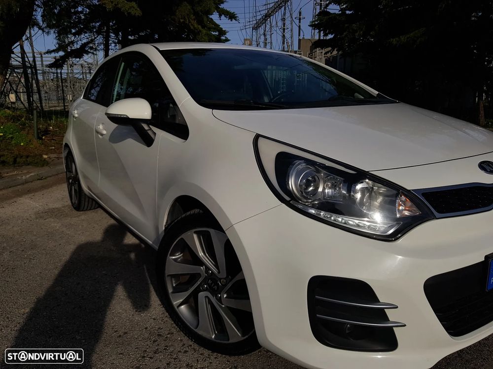 Kia Rio 1.1 CRDi TX Prime - 29
