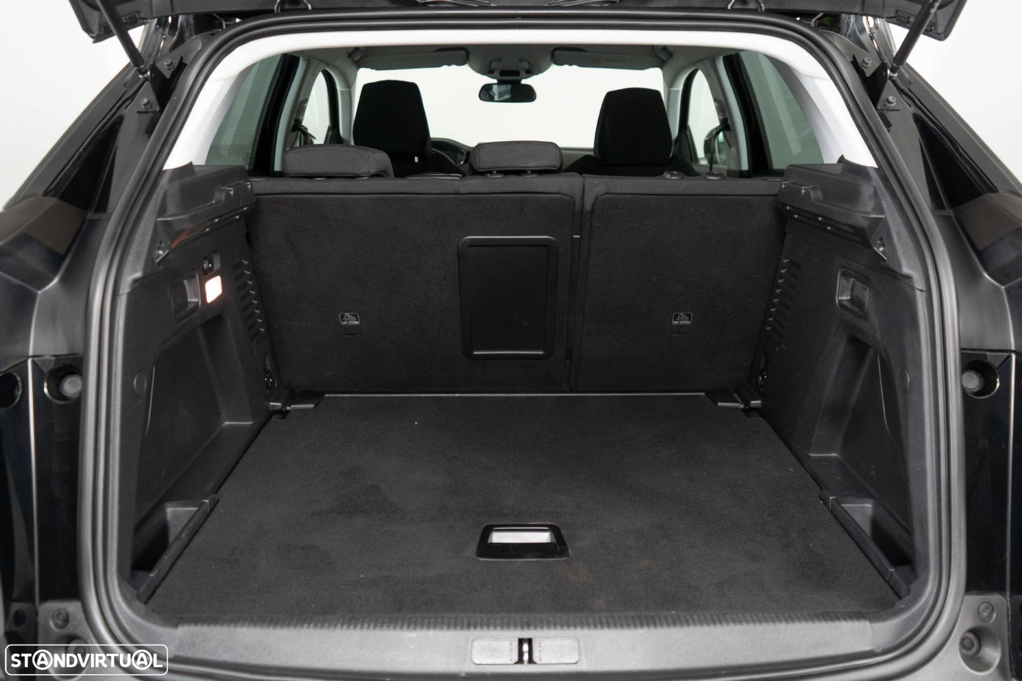 Peugeot 3008 1.2 PureTech Allure EAT8 - 13