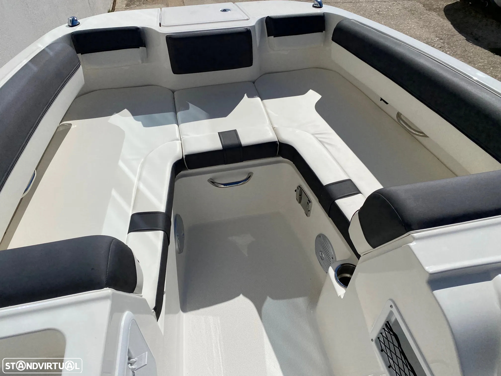 Bayliner DX 2000 DB - 15