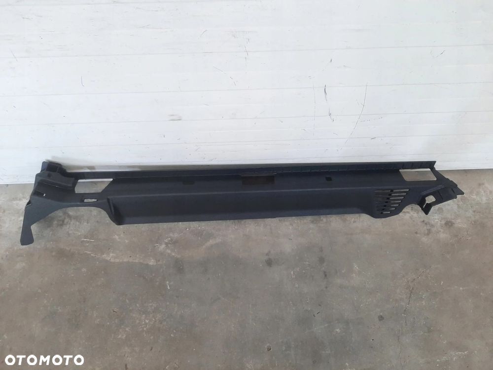 AUDI Q8 4M8 TAPICERKA OSŁONA PODŁOGI PRAWA 4M8863528 - 1