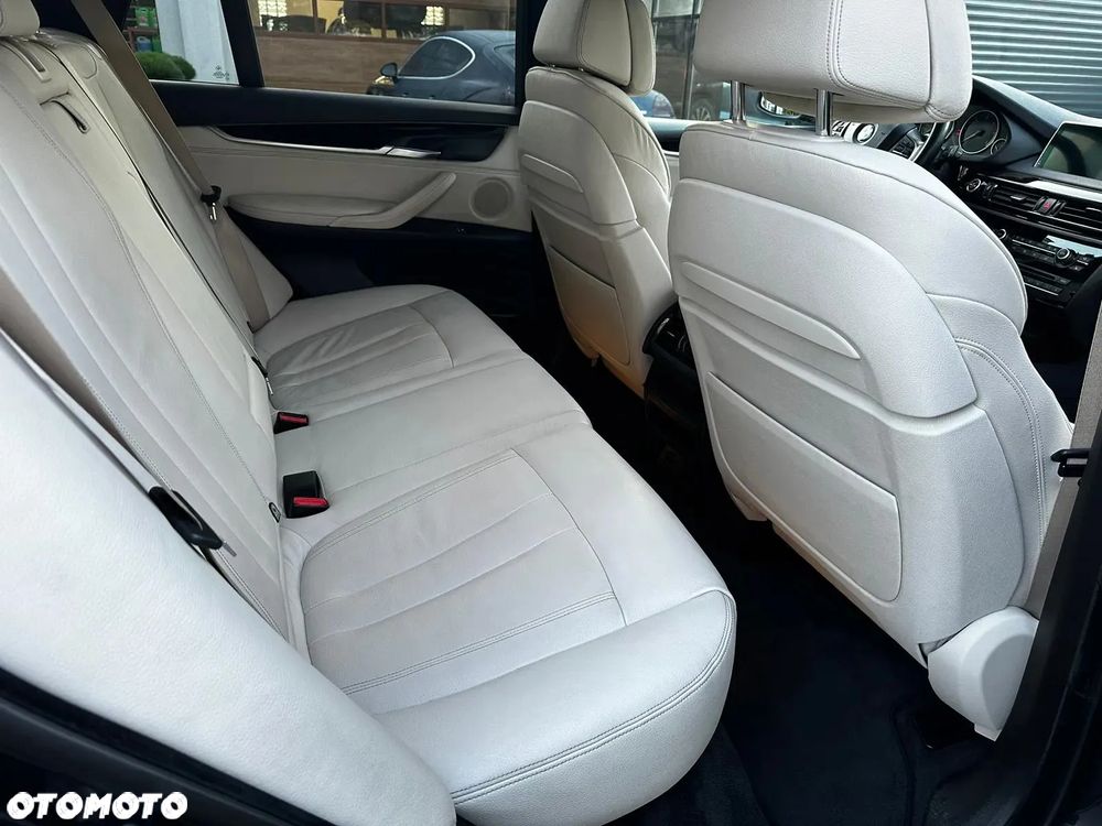 BMW X5 xDrive30d - 7