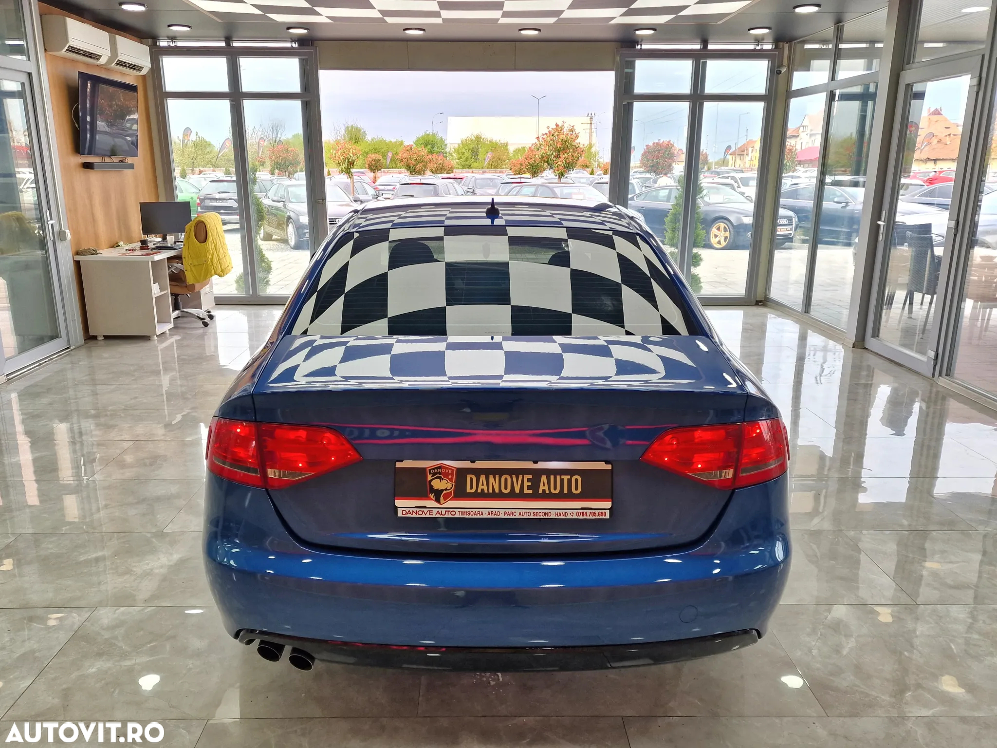Audi A4 2.0 TDI B8 - 11