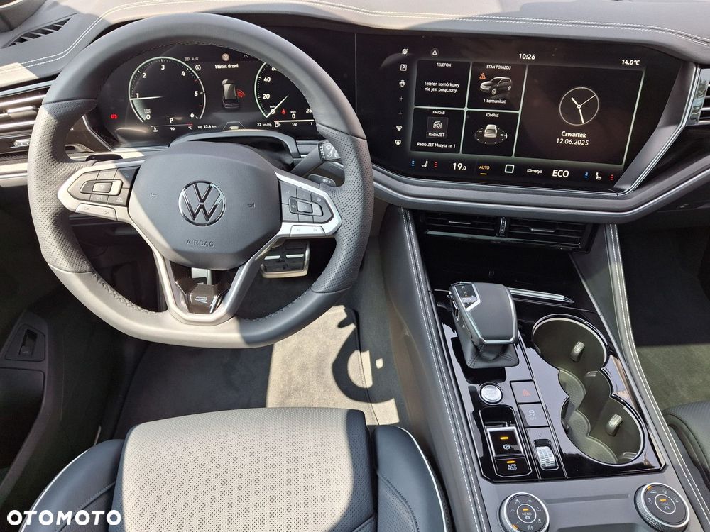 Volkswagen Touareg - 22