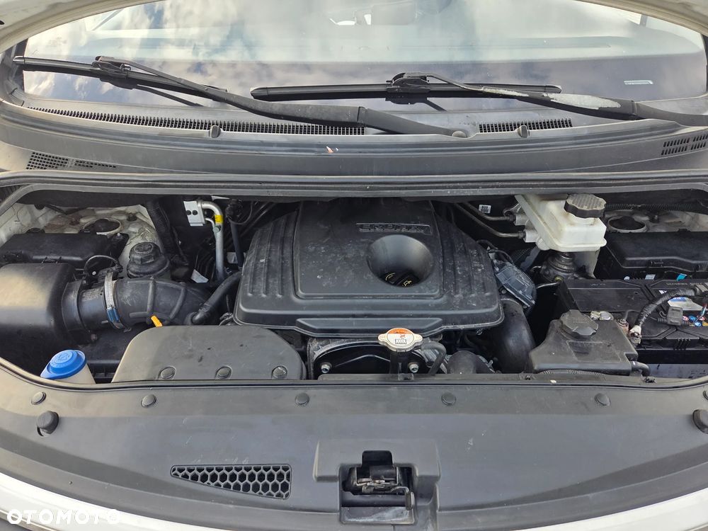 Hyundai H-1 Starex - 40