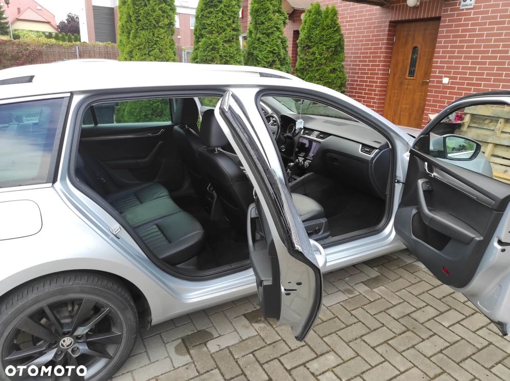 Skoda Octavia 2.0 TDI Ambition DSG - 28