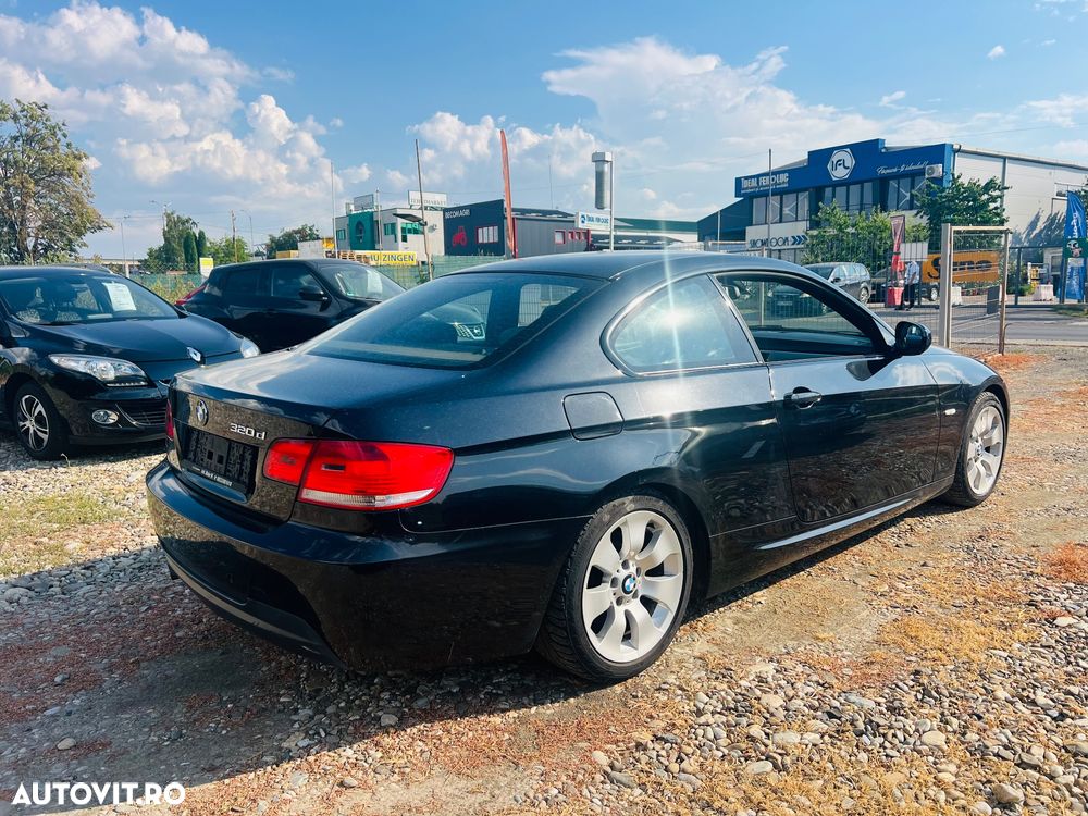 BMW Seria 3 320d - 4