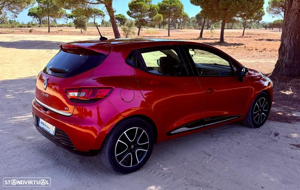 Renault Clio (Energy) dCi 90 Start & Stop EDC INTENS - 4