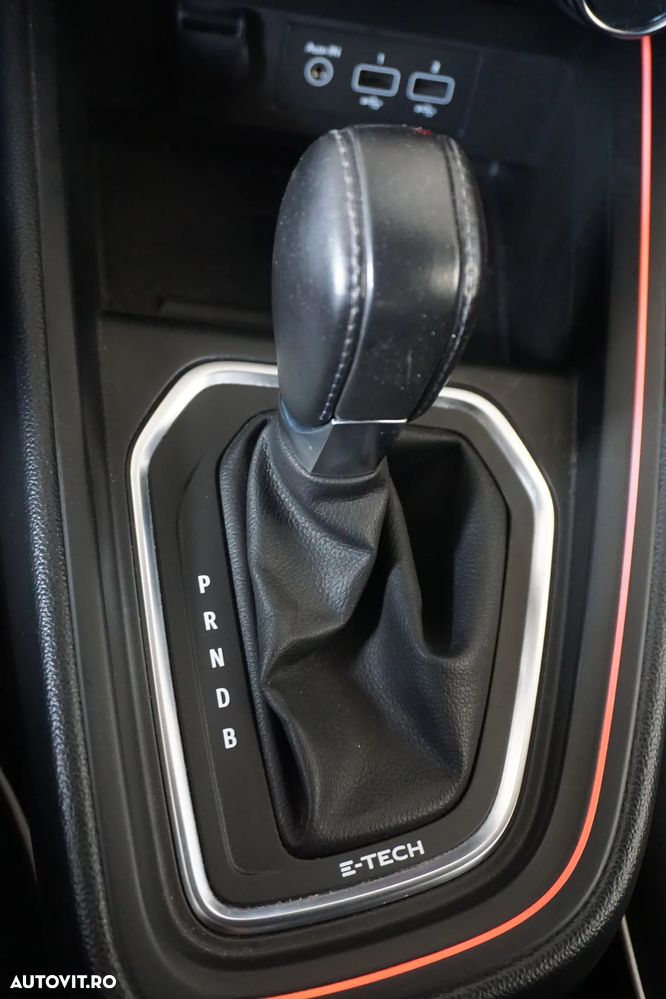 Renault Clio V E-Tech 145 Techno - 19