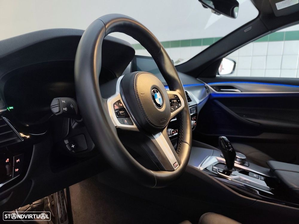 BMW 530 e iPerformance Pack M - 20