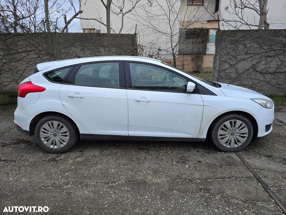 Ford Focus 1.5 EcoBlue Trend Edition - 13