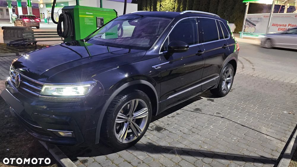 Volkswagen Tiguan - 1