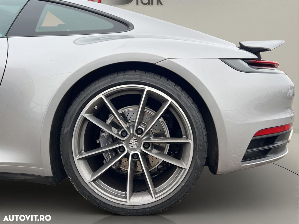 Porsche 911 Carrera PDK - 36