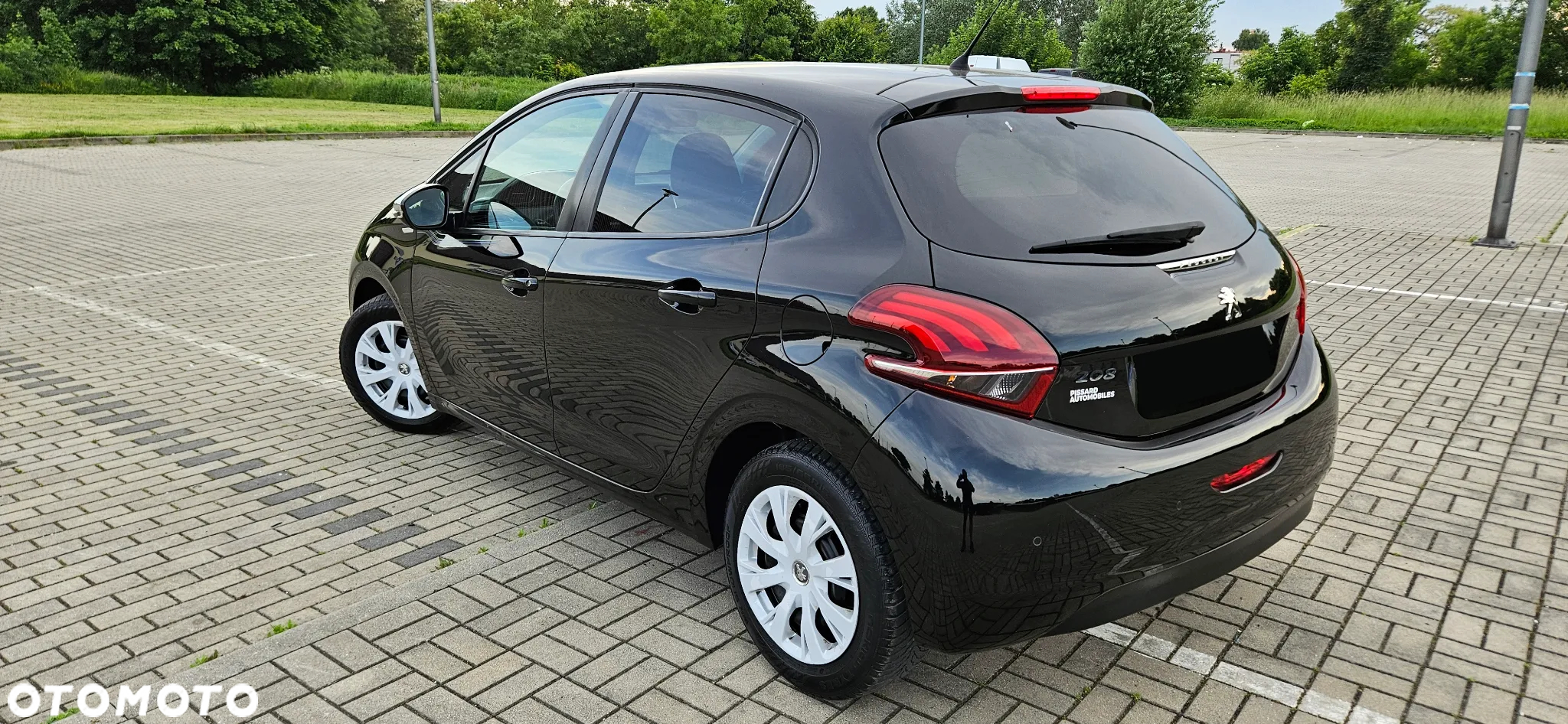 Peugeot 208 PureTech 82 Urban Move - 2