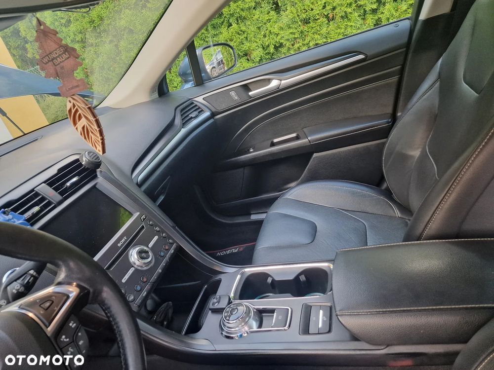 Ford Mondeo 2.0 Ti-VCT Titanium - 38
