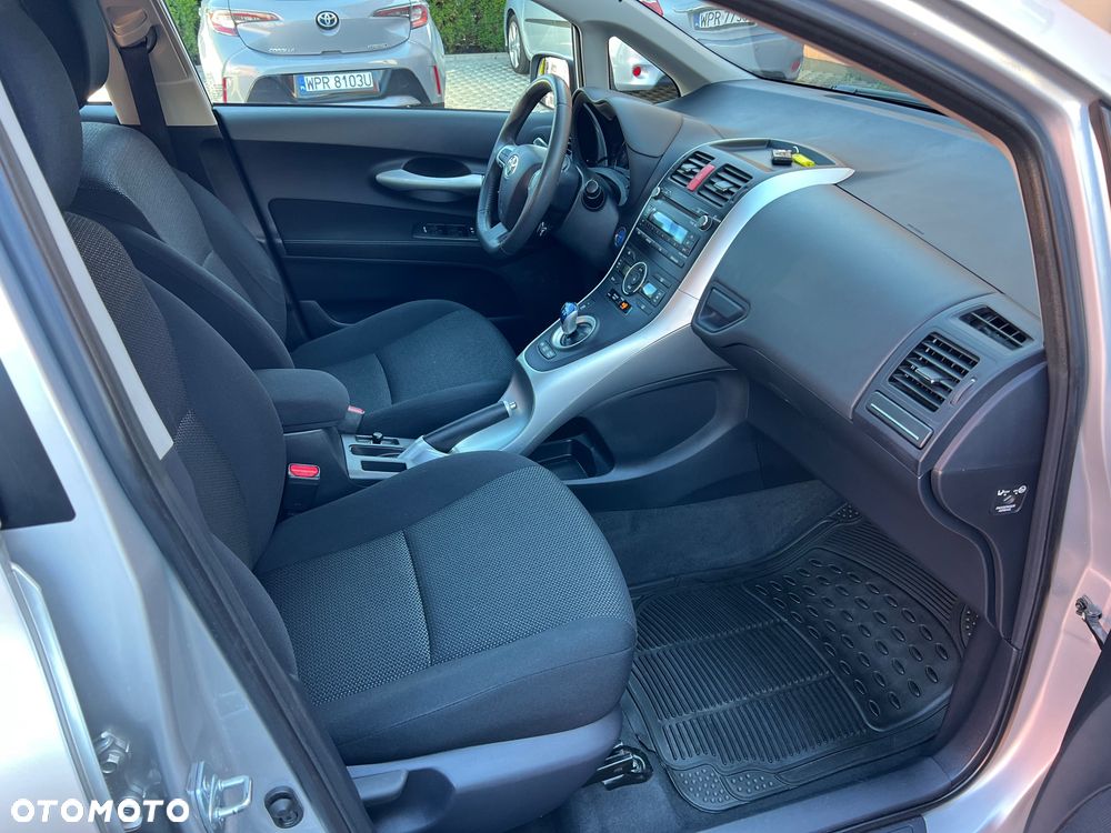 Toyota Auris 1.8 HSD Luna - 20