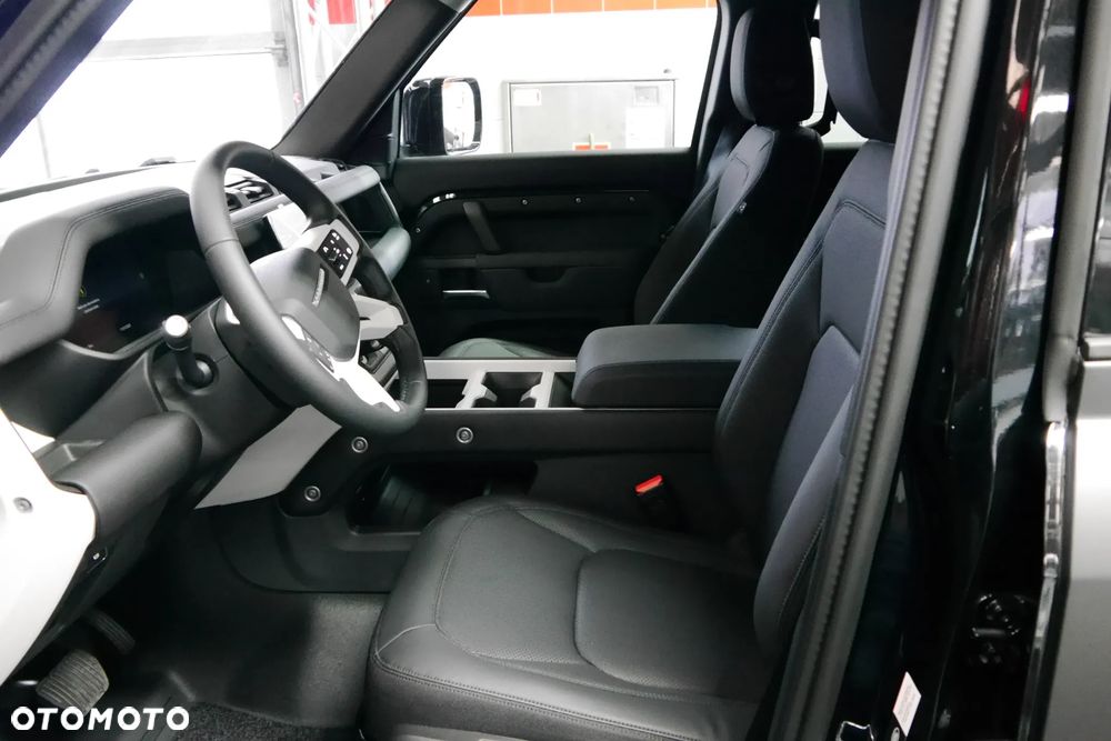 Land Rover Defender 3.0 D200 mHEV X-Dynamic HSE - 7