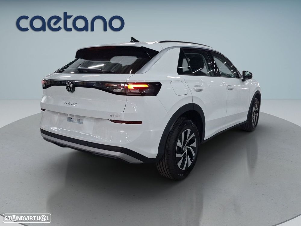 VW T-Roc 1.5 eTSI Trend DSG - 13