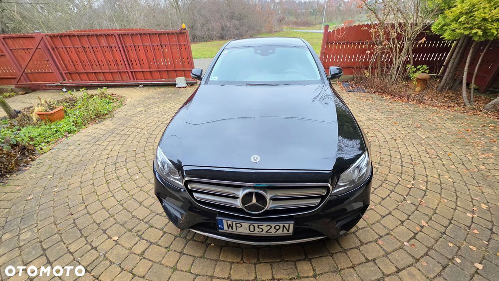 Mercedes-Benz Klasa E 220 d 4-Matic AMG - 2