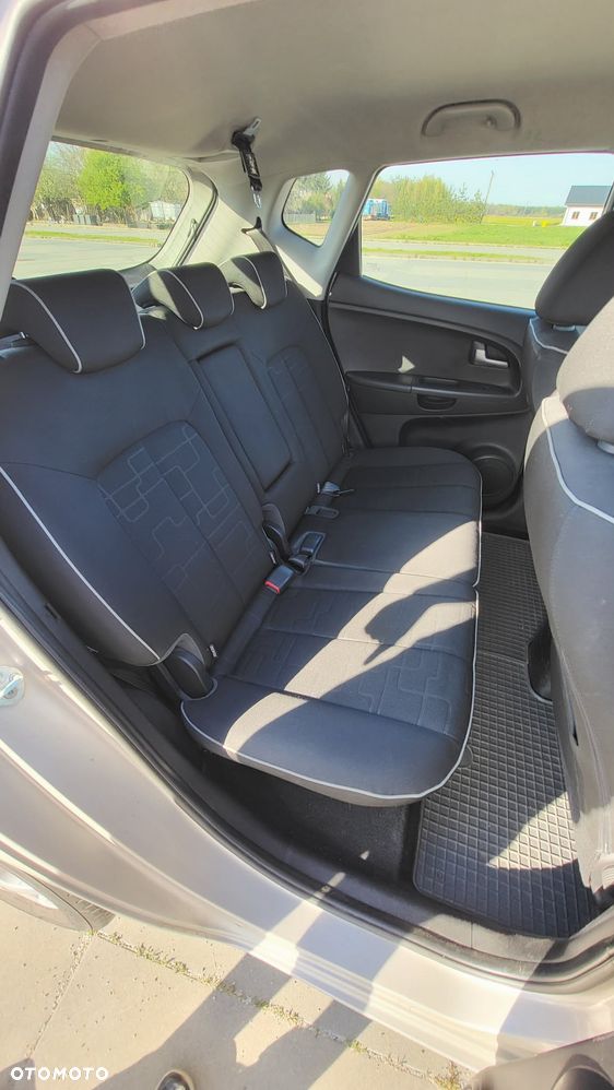 Kia Venga 1.4 L - 8