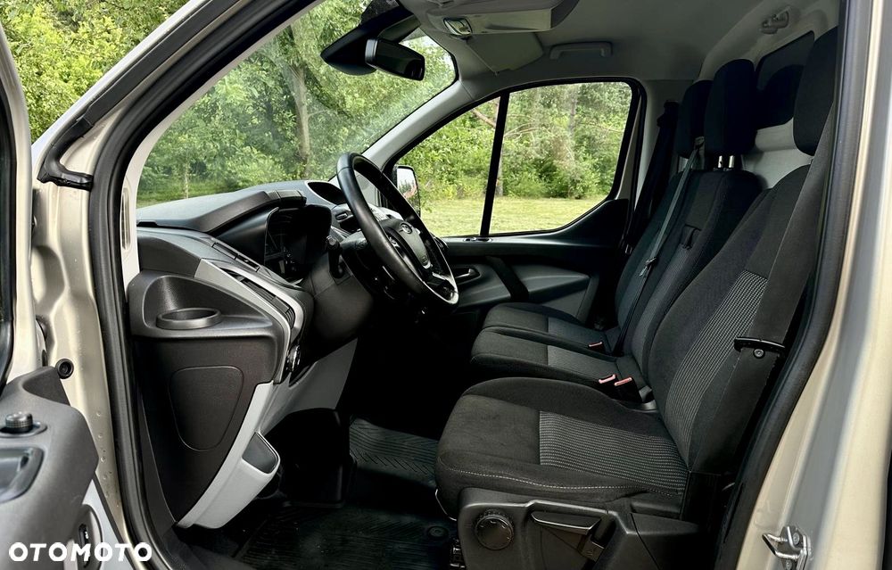 Ford Transit Custom - 21