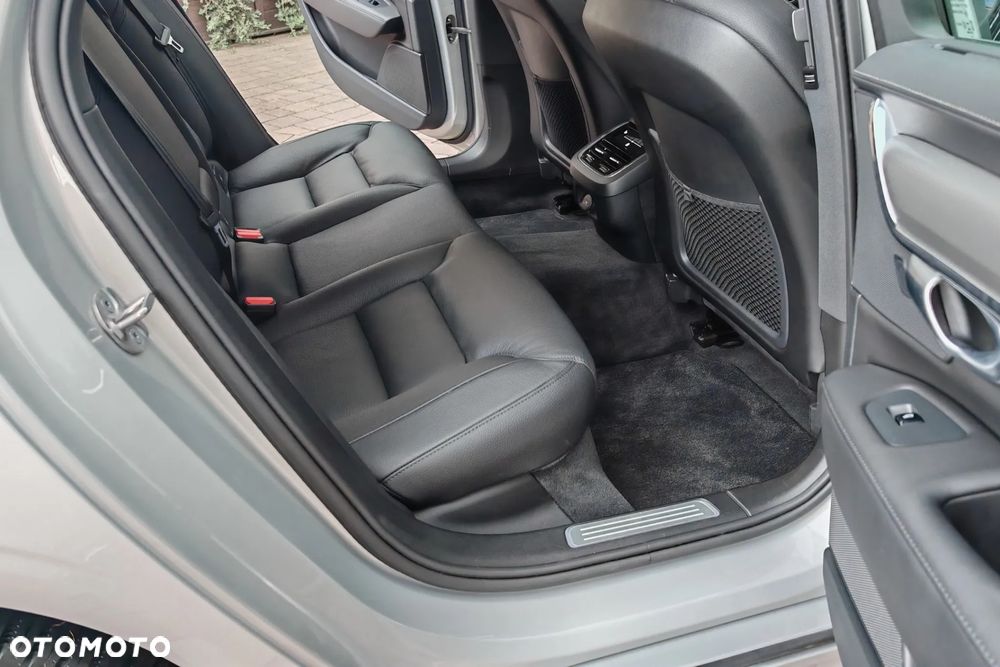 Volvo S90 B5 D AWD Ultimate Bright - 11