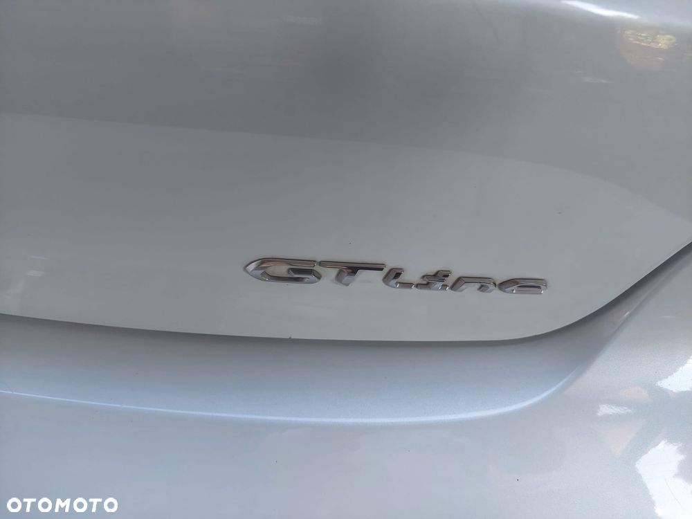 Peugeot 208 - 24