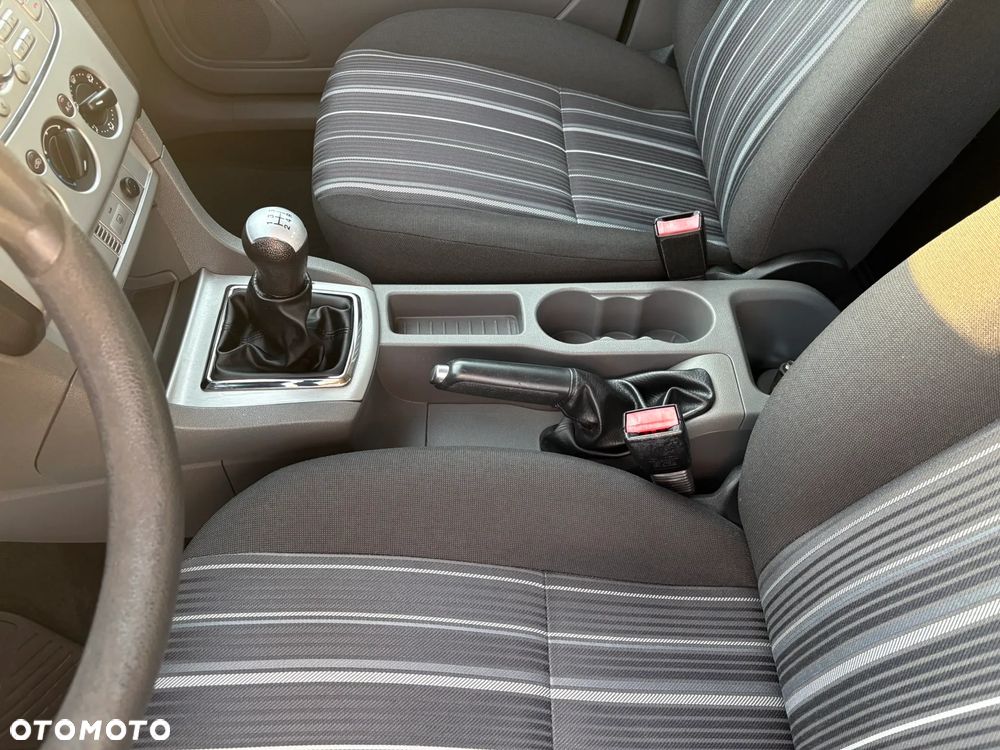 Ford Focus 1.6 Amber X - 6