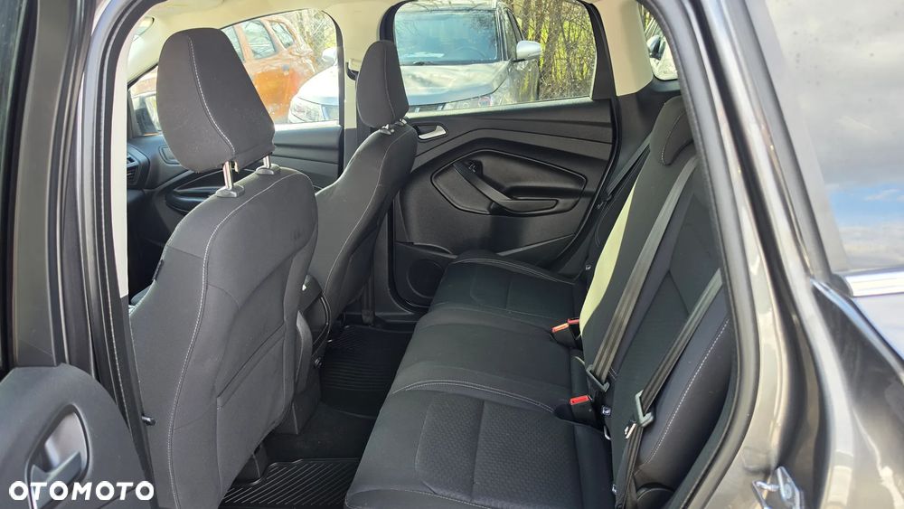 Ford Kuga - 16