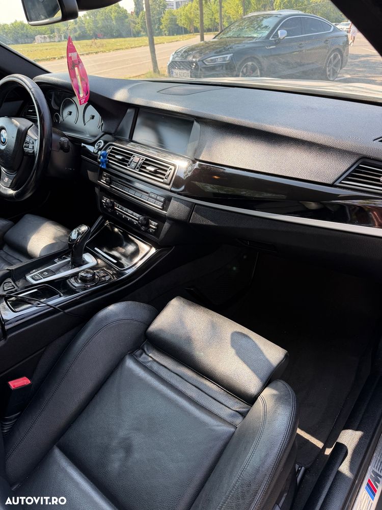 BMW Seria 5 525d Aut. - 13