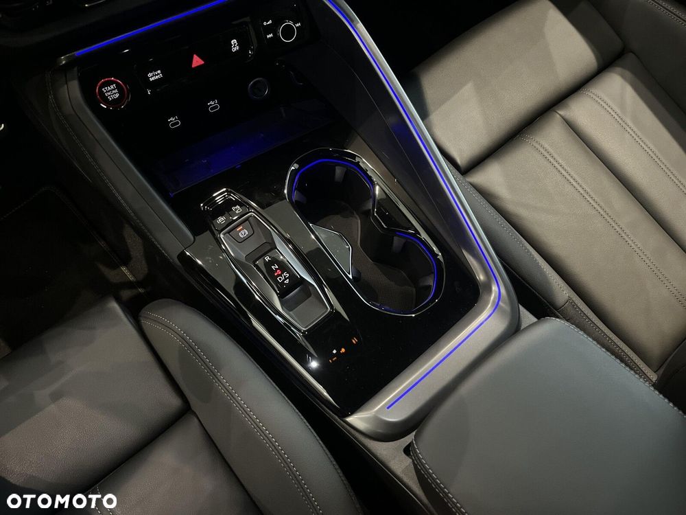 Audi Q5 Sportback - 14
