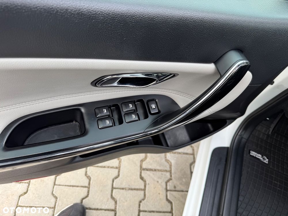 Kia Ceed 1.4 CVVT Dream Team Edition - 16