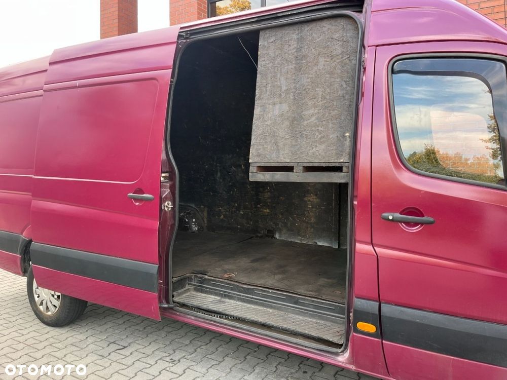 Mercedes-Benz Sprinter - 20