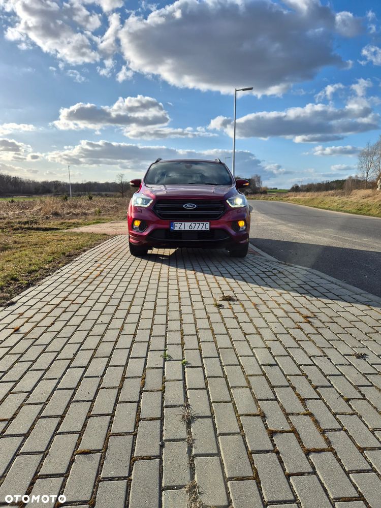 Ford Kuga 2.0 TDCi 4x4 ST-Line - 27