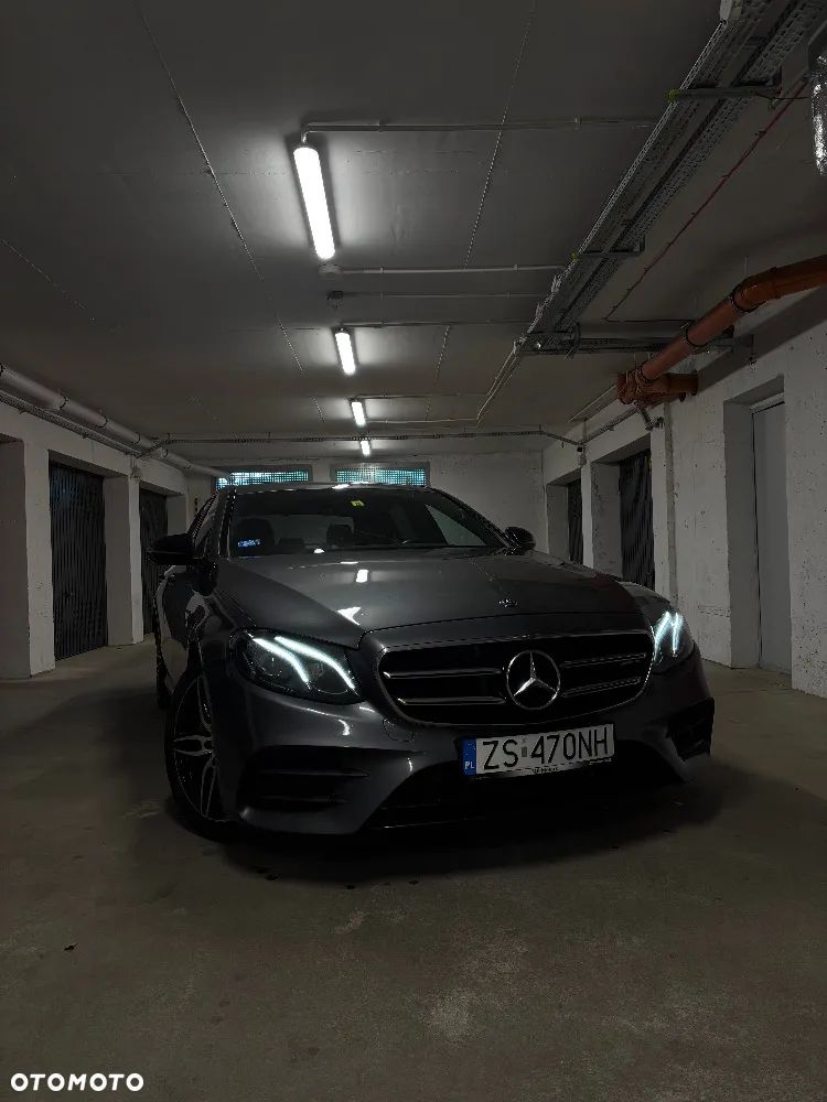 Mercedes-Benz Klasa E 220 d 4-Matic 9G-TRONIC - 17