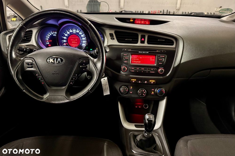 Kia Ceed - 18