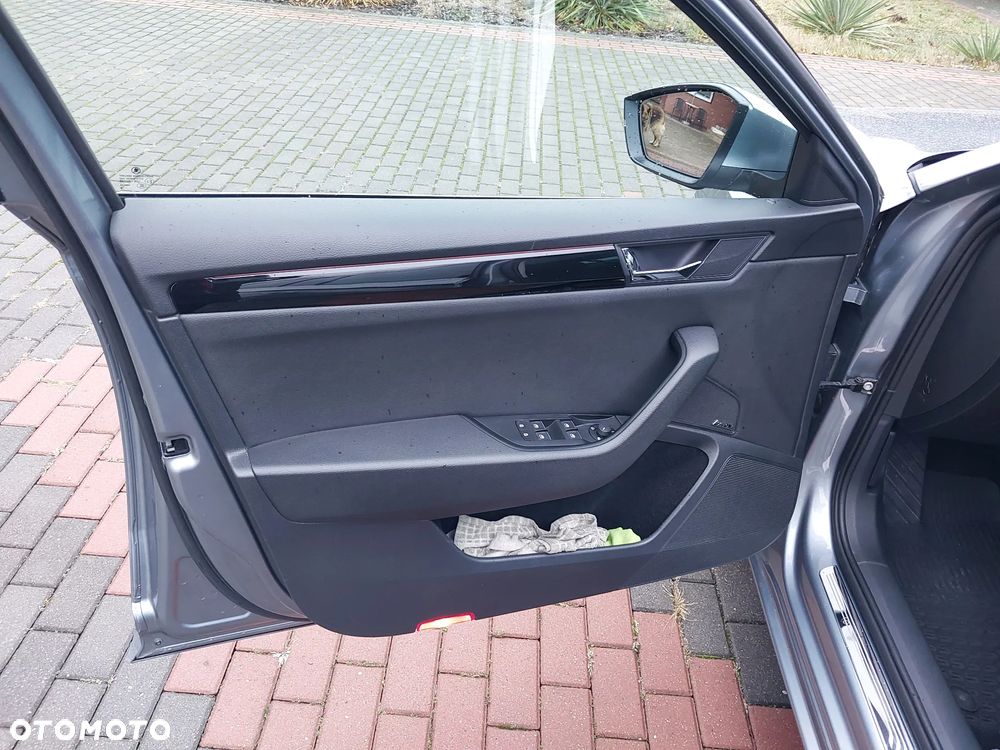 Skoda Superb 2.0 TDI 4x4 L&K DSG - 12