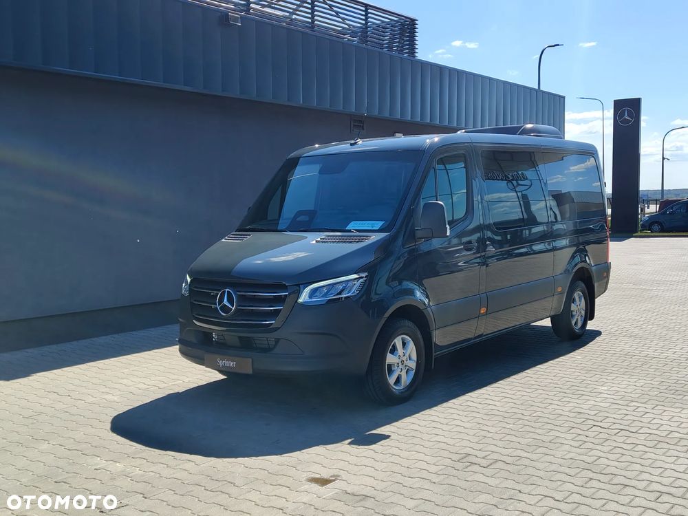 Mercedes-Benz Sprinter - 2