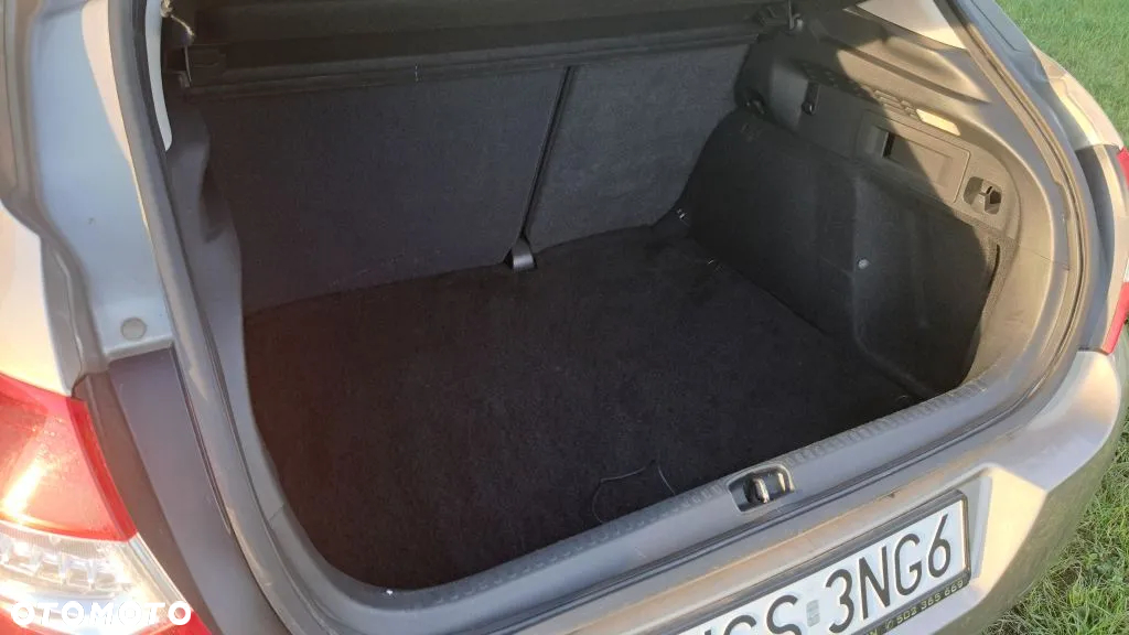 Citroën C4 HDi 90 Attraction - 20
