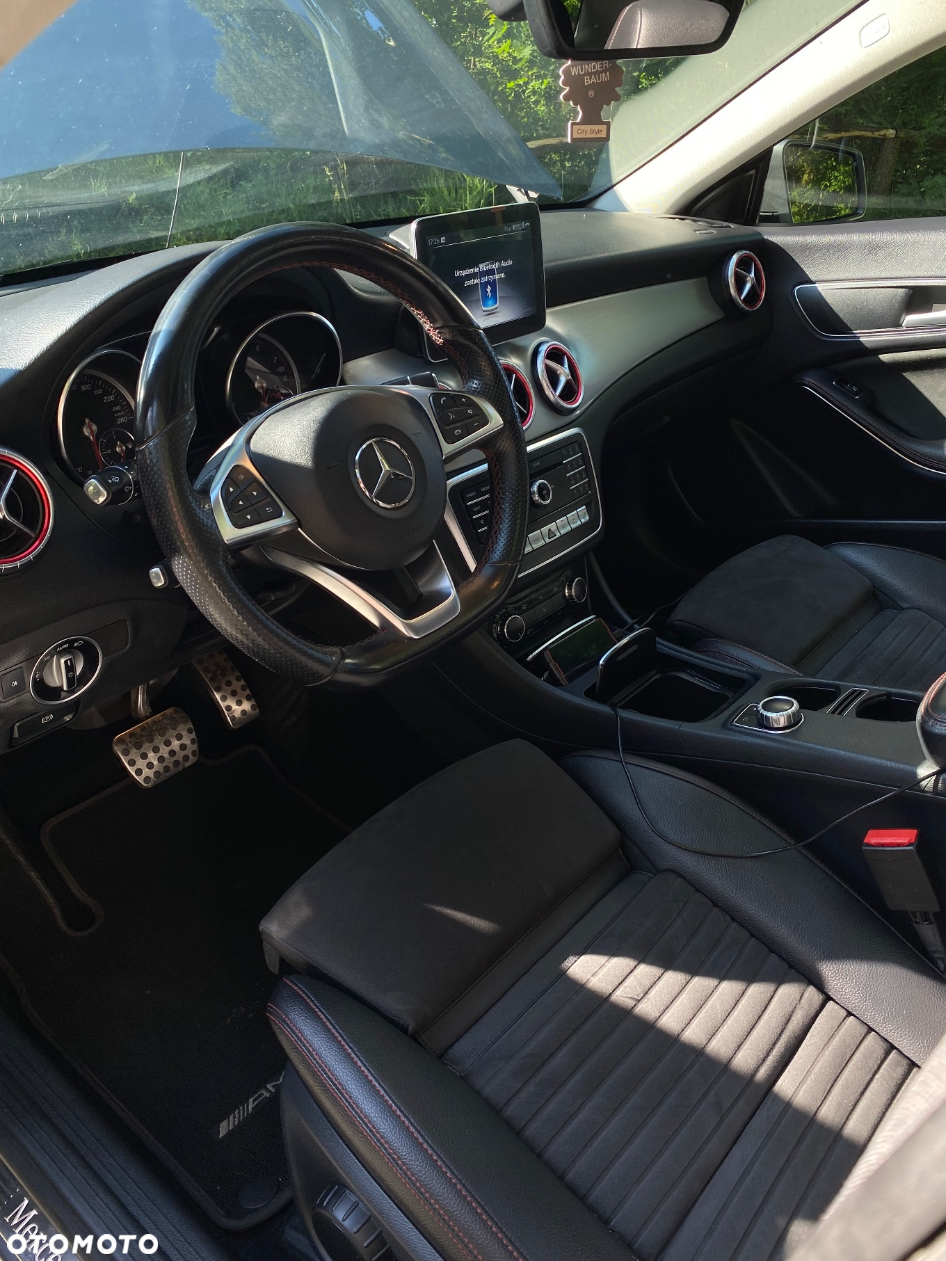 Mercedes-Benz CLA 220 4-Matic AMG Line - 13
