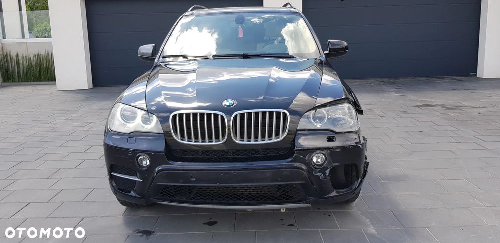 BMW X5 xDrive40d - 14