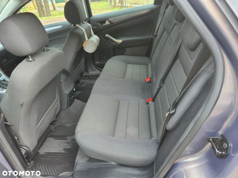 Ford Mondeo 2.0 TDCi Titanium - 10