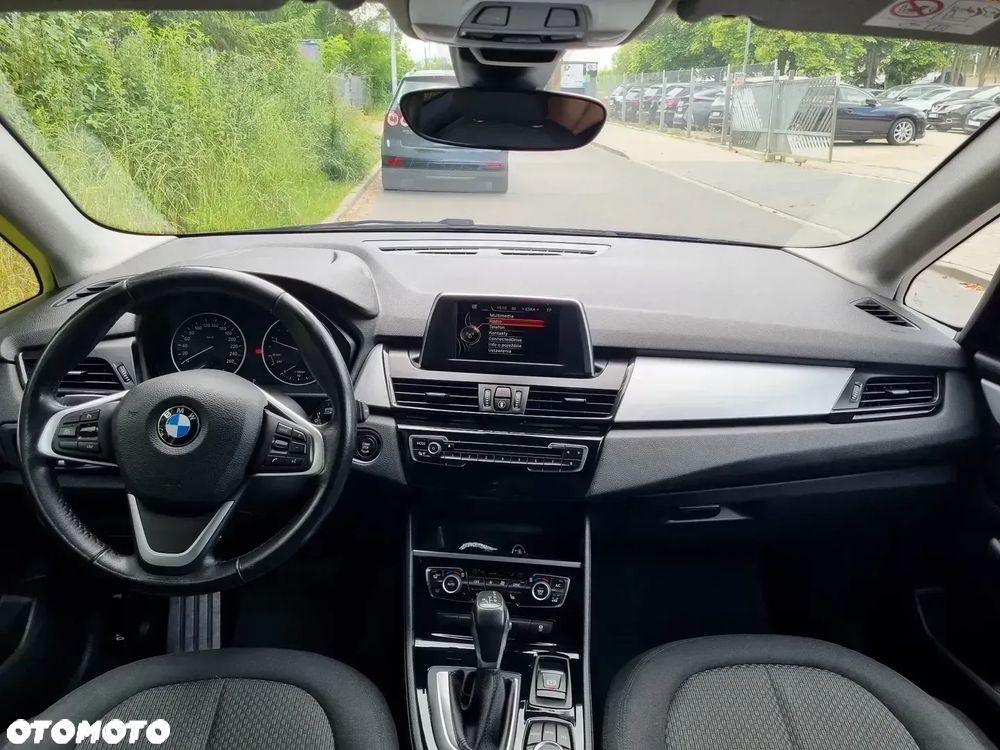 BMW Seria 2 220d Active Tourer - 15