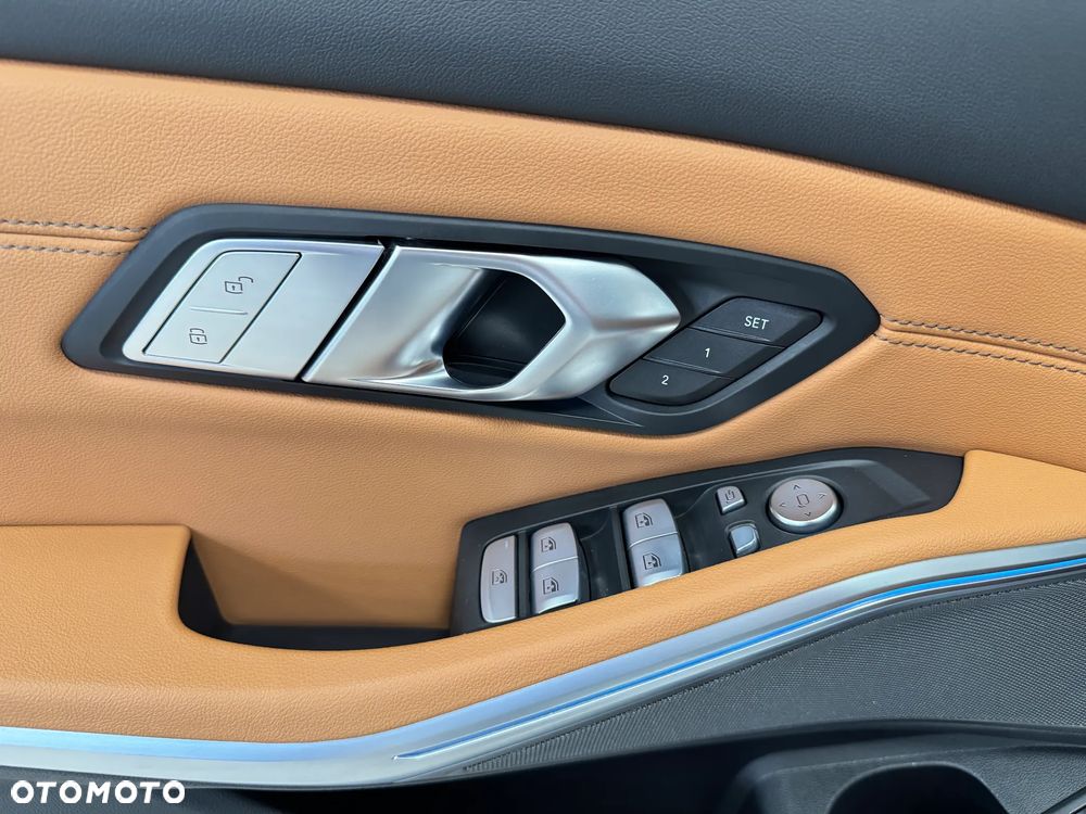 BMW Seria 3 - 16