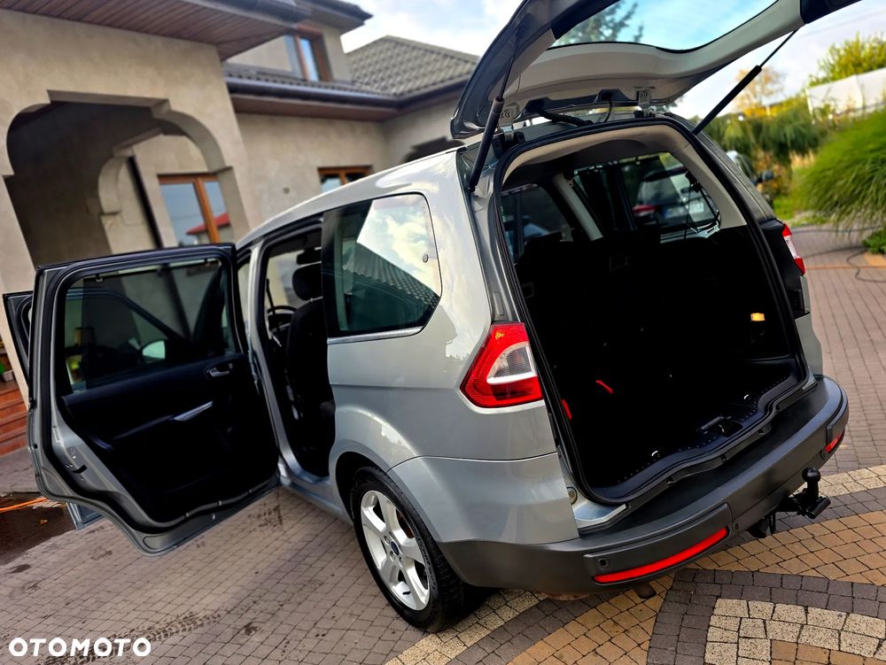 Ford Galaxy - 11