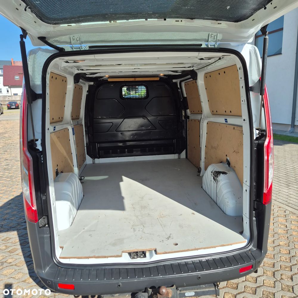 Ford Transit Custom - 13
