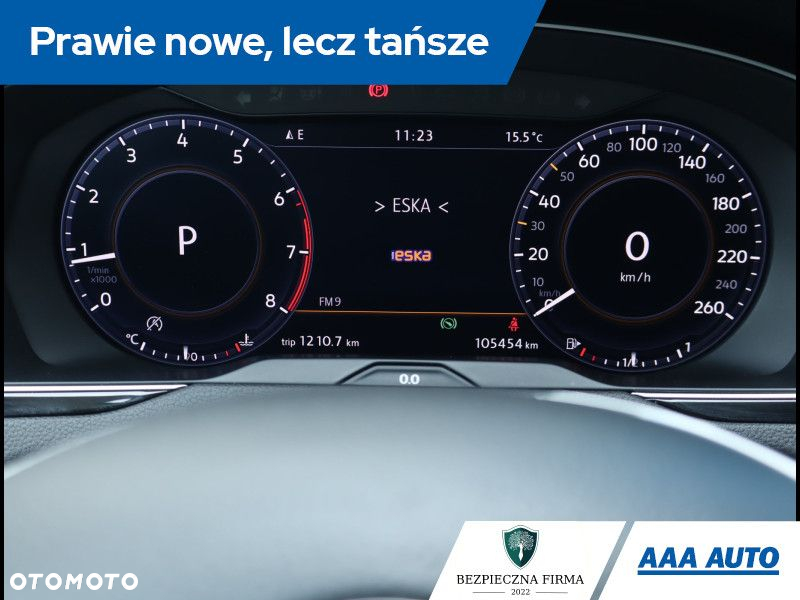 Volkswagen Passat - 12
