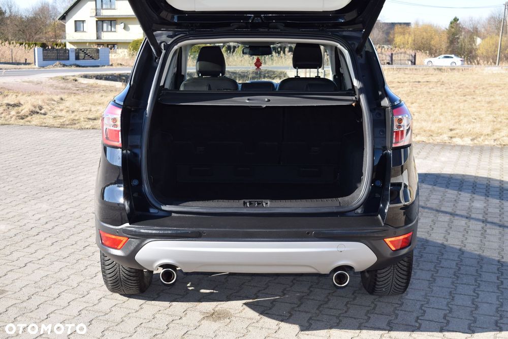 Ford Kuga 2.0 TDCi 4x4 Titanium - 37