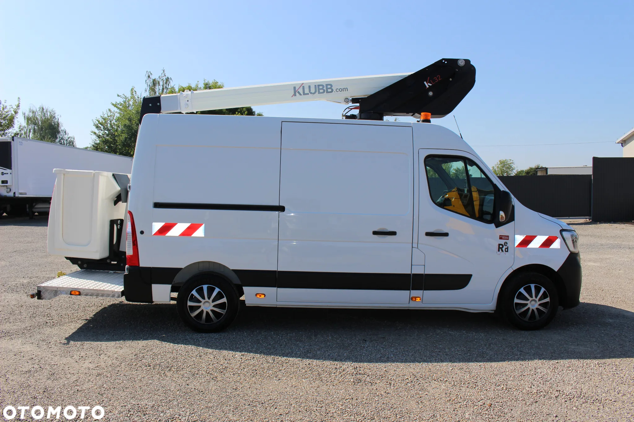 Renault MASTER 2.3 DCI 145 KM*/PODNOŚNIK KOSZOWY KLUBB 12.5M/*SERWIS*/ STAN IDEALNY / - 15